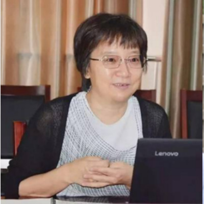 　　胡小勇  　　華南師范大學教育信息技術學院教育技術系主任，全國教育信息技術研究“十二五”規(guī)劃課題評審專家、教育部國際合作教師培訓項目“英特爾未來教育”專家。