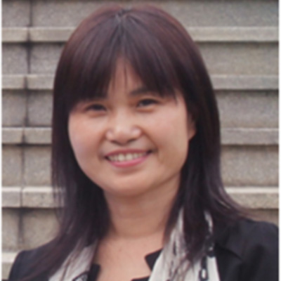 華中師范大學教育信息技術學院教授、博士、碩士生導師，主要從事多媒體學習、學習科學與技術、教師專業(yè)發(fā)展的教學和科研工作。